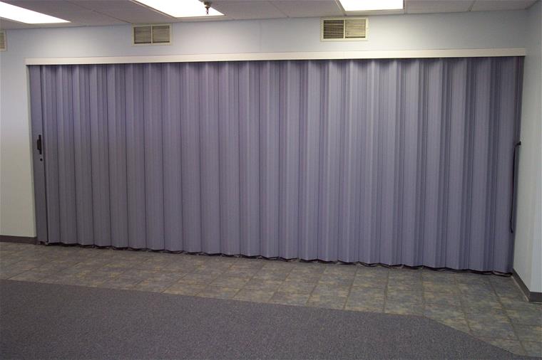 Tranzform Space Accordion Partitions