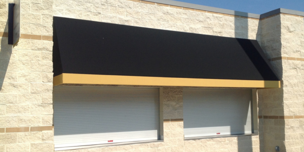 Rolling insulated counter door